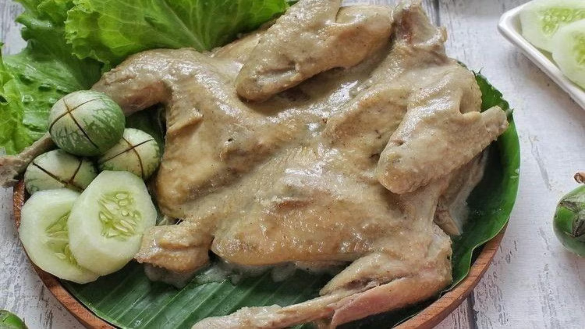 Ayam Ingkung Dengan Resep Tradisional Jawa Cita Rasa Sakral