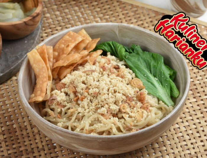 Cwie Mie Malang, Resep Legendaris Kota Apel Menggugah Selera