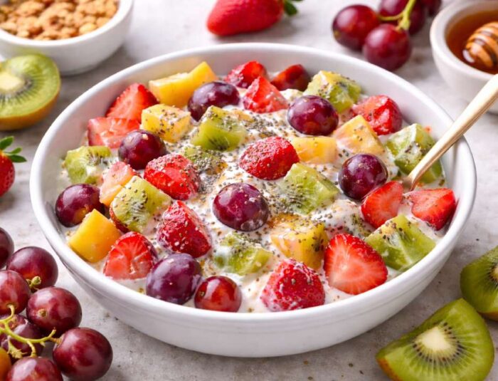Salad Buah Yogurt Rendah Gula, Segar dan Cocok untuk Diet