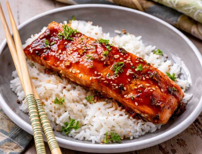 Salmon Teriyaki Lezat dengan Sayuran Panggang