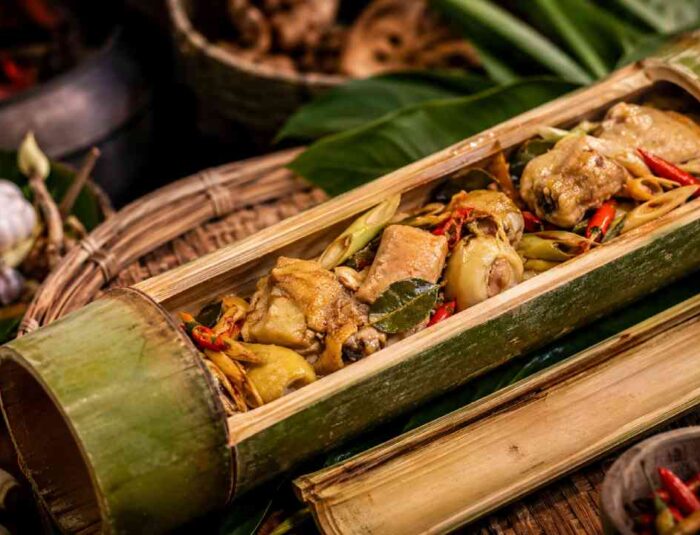 Ayam Pansuh, Kuliner Dayak yang Dimasak Perlahan di Dalam Bambu