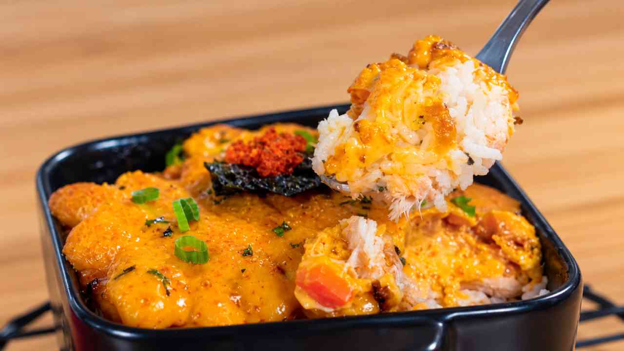 Salmon Mentai Rice, Hidangan Modern Jepang yang Creamy dan Menggugah Selera